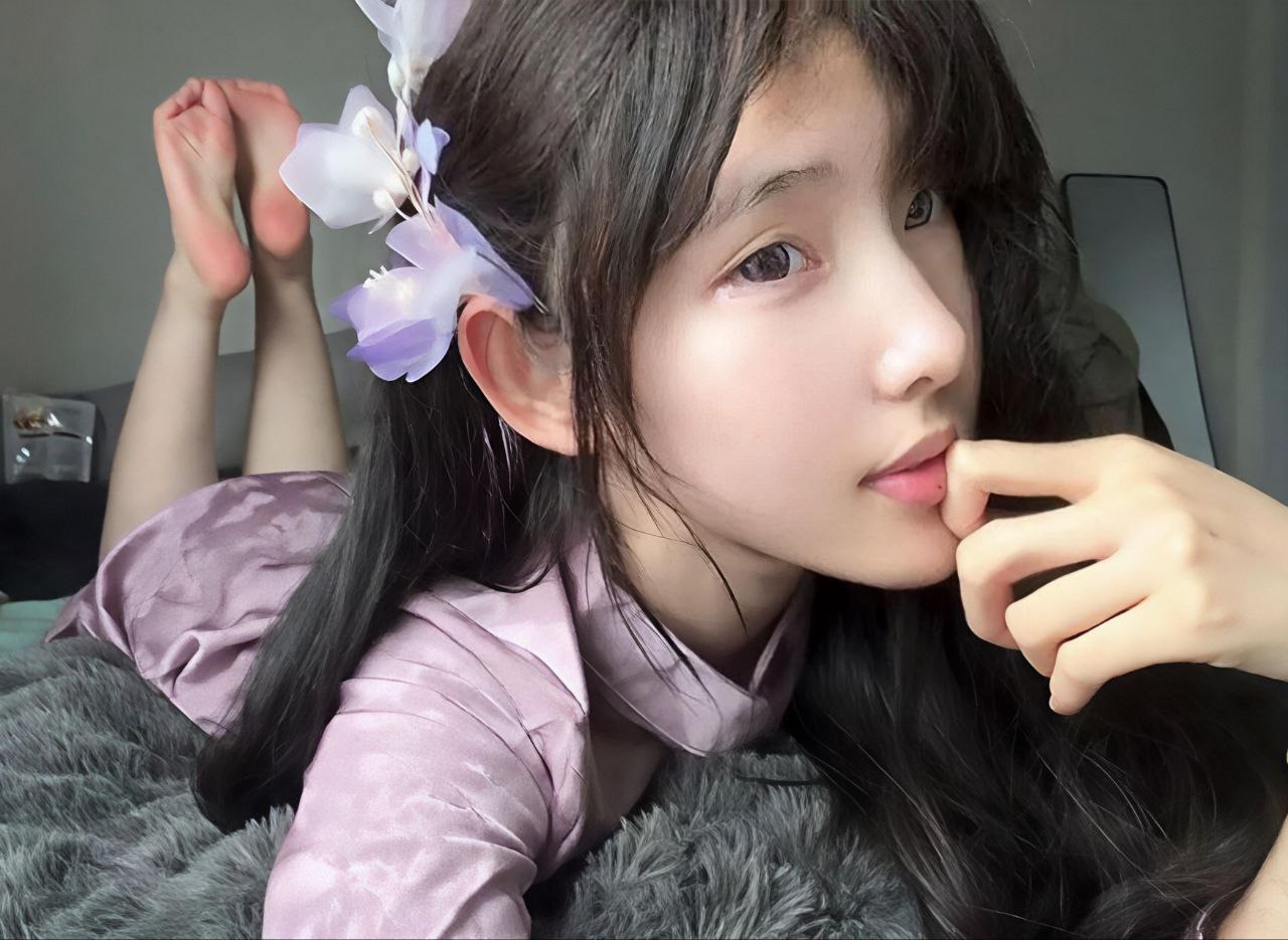 在线观看亚洲第一avメイリン モデルコレクション メ妞妞在线一区中文高清在线观看